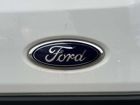 Used 2020 Ford Transit 250 Medium Roof w/ Load Area Protection Package image 33