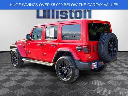 Used 2025 Jeep Wrangler Unlimited Sahara AWD/4WD image 6