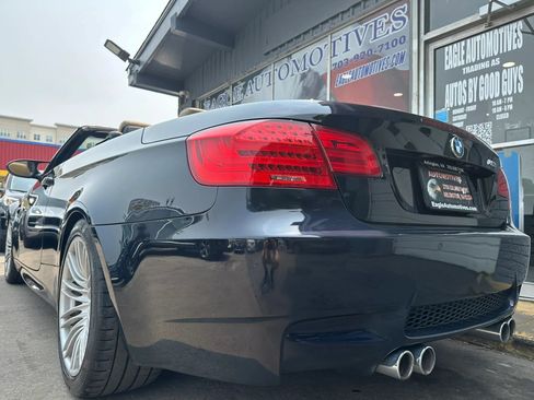 Used 2013 BMW M3 Convertible RWD image 11