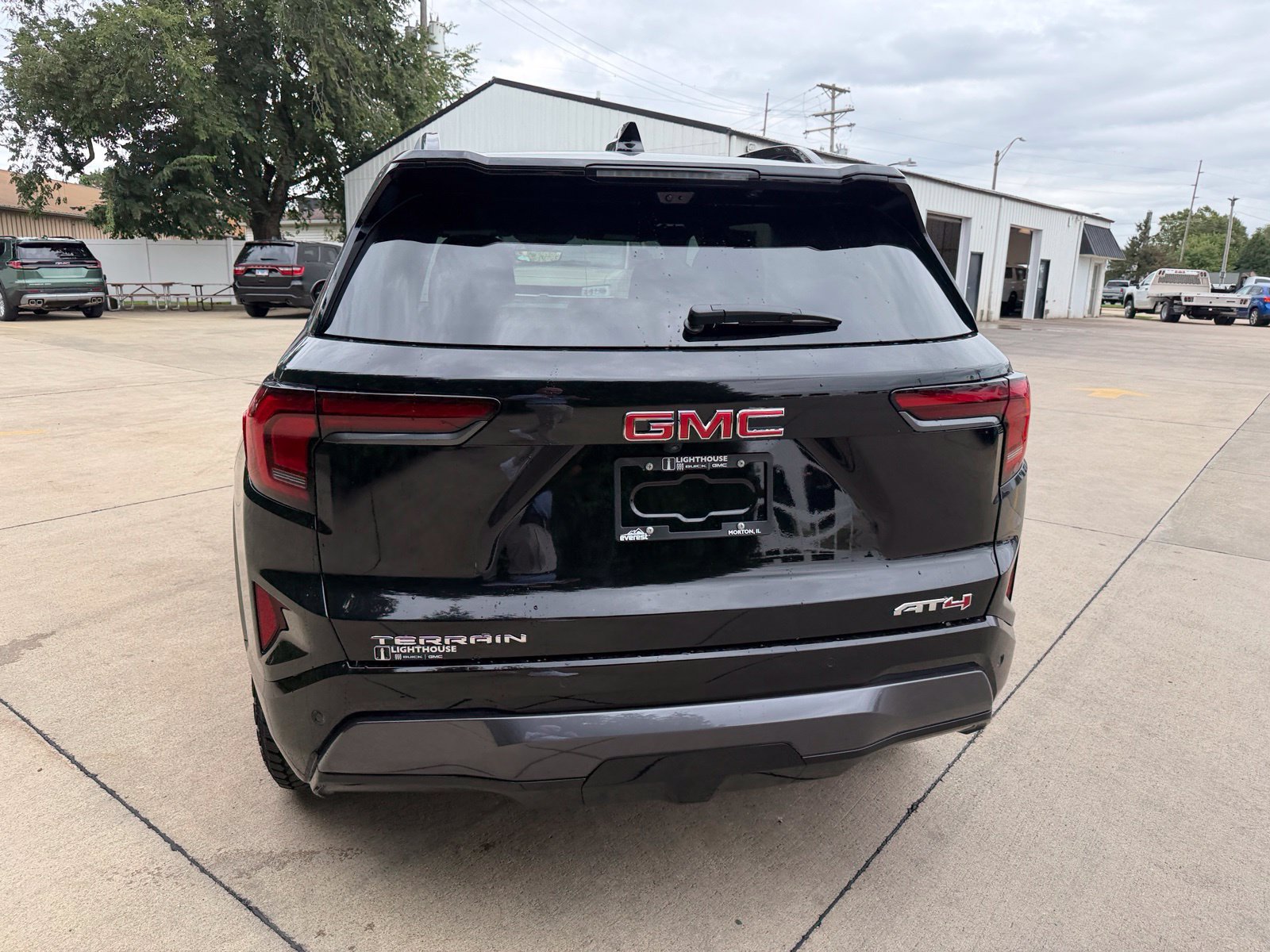 New 2027 GMC Terrain AT4 w/ Convenience Package III AWD/4WD image 10