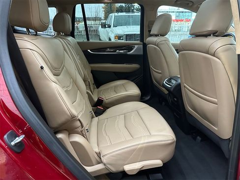 Used 2023 Cadillac XT6 Sport w/ Platinum Package image 12