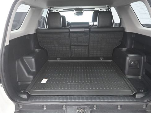Used 2021 Toyota 4Runner Venture w/ Moonroof Package AWD/4WD image 37