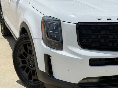Used 2021 Kia Telluride SX w/ Nightfall Edition Package AWD/4WD image 3