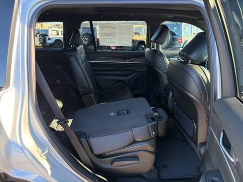 New 2025 Jeep Grand Cherokee L Limited image 20