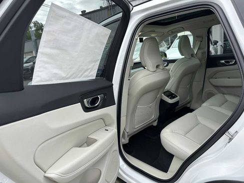 New 2025 Volvo XC60 B5 Ultra w/ Protection Package Premier image 16