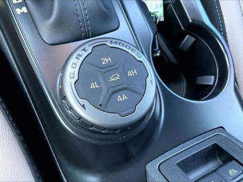 Used 2024 Ford Bronco Wildtrak AWD/4WD image 30