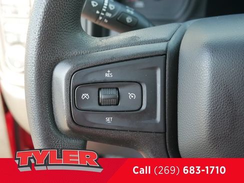 Used 2021 Chevrolet Silverado 1500 Custom AWD/4WD image 27
