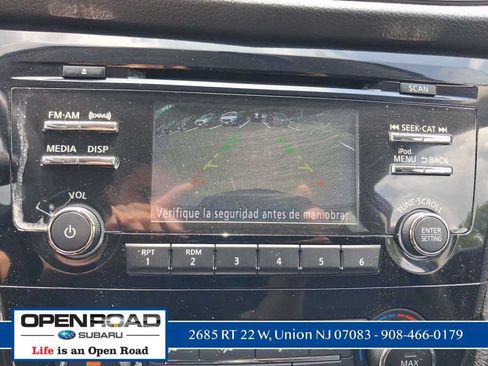 Used 2017 Nissan Rogue S w/ Appearance Package AWD/4WD image 66