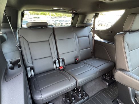 Used 2025 GMC Yukon Denali w/ Denali Reserve Package AWD/4WD image 34