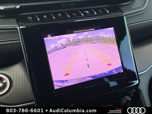 Used 2025 Jeep Grand Cherokee L Laredo RWD image 5