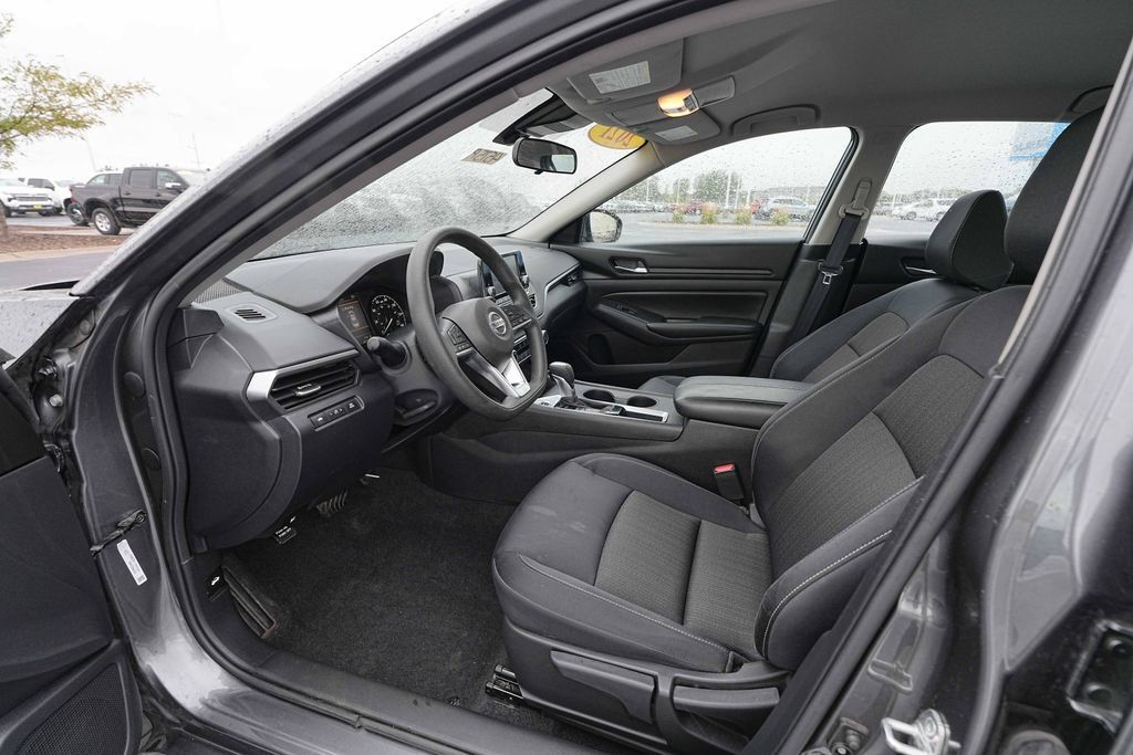 Used 2021 Nissan Altima 2.5 S FWD image 15