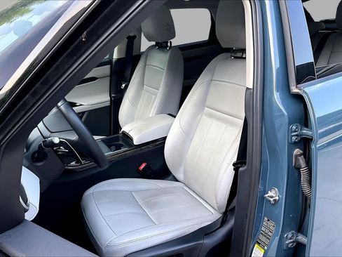 Used 2024 Land Rover Range Rover Evoque S AWD/4WD image 8