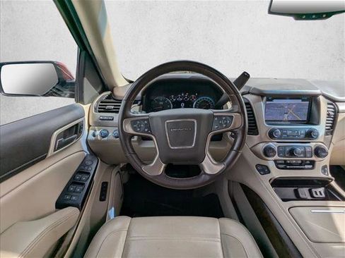 Used 2018 GMC Yukon Denali w/ Denali Ultimate Package image 21