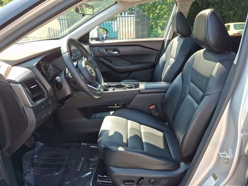 Certified 2023 Nissan Rogue SV w/ SV Premium B Package AWD/4WD image 15
