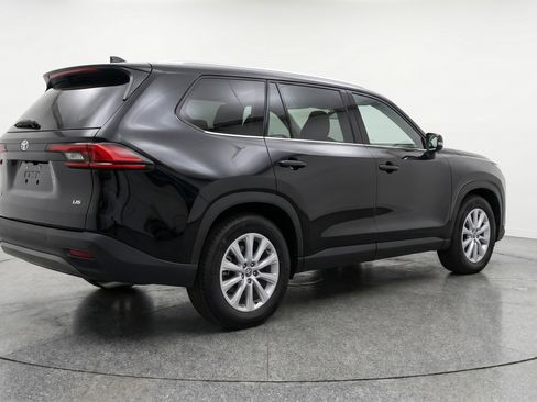 Used 2025 Toyota Grand Highlander FWD image 9