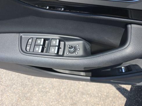 Used 2018 Audi Q7 2.0T Premium Plus AWD/4WD image 24
