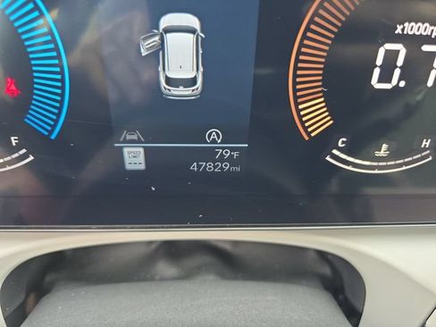 Used 2025 Hyundai Tucson SEL AWD/4WD image 28