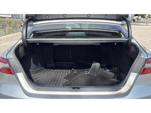 Used 2021 Toyota Camry XLE w/ Cold Weather Package FWD image 37