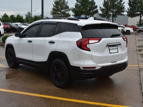 Used 2022 GMC Terrain AT4 w/ Infotainment Package II AWD/4WD image 7