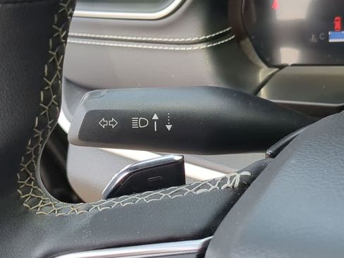 Used 2023 Jeep Grand Cherokee Altitude AWD/4WD image 26