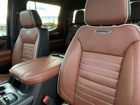 Used 2023 GMC Sierra 1500 Denali Ultimate image 35