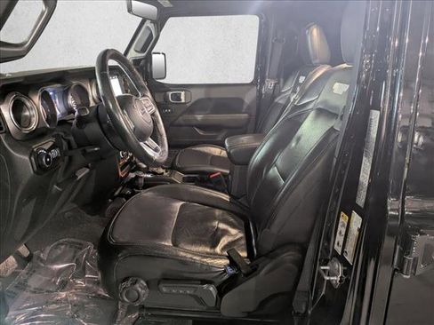 Used 2020 Jeep Wrangler Unlimited Sahara image 18