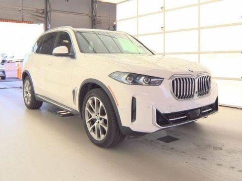 Used 2026 BMW X5 xDrive40i w/ Premium Package AWD/4WD image 5