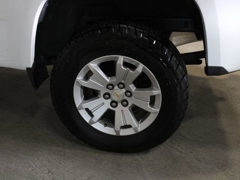 Used 2019 Chevrolet Colorado LT AWD/4WD image 26