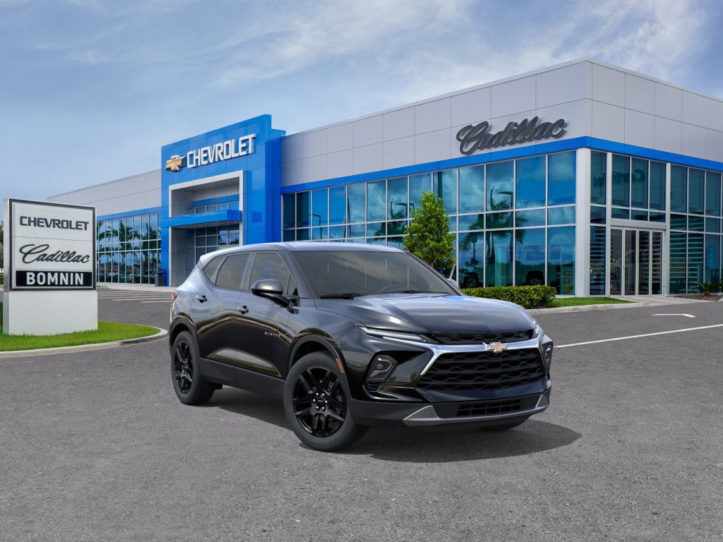 New 2026 Chevrolet Blazer LT FWD image 2