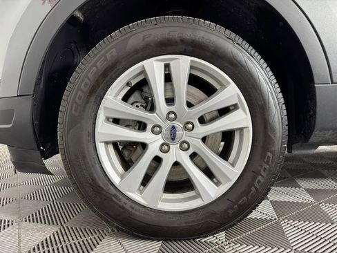 Used 2018 Ford Explorer XLT AWD/4WD image 44