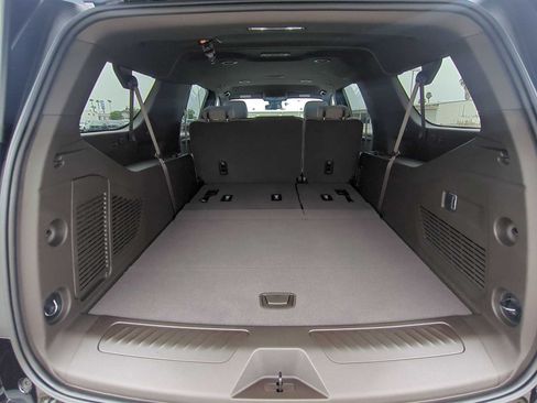 New 2026 Chevrolet Suburban LS AWD/4WD image 25