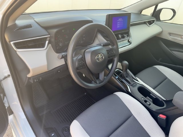 Used 2024 Toyota Corolla LE FWD image 17