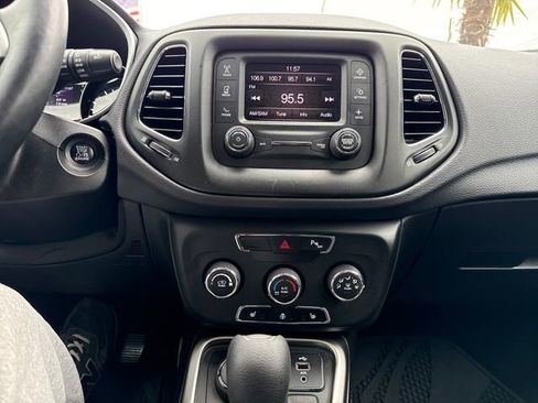 Used 2017 Jeep Compass Sport w/ Cold Weather Group AWD/4WD image 48