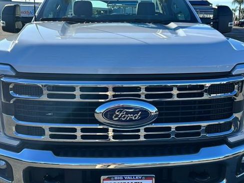 New 2025 Ford F550 4x4 Regular Cab Super Duty image 9
