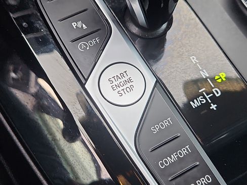 Used 2022 BMW X3 xDrive30i w/ Premium Package 2 image 20