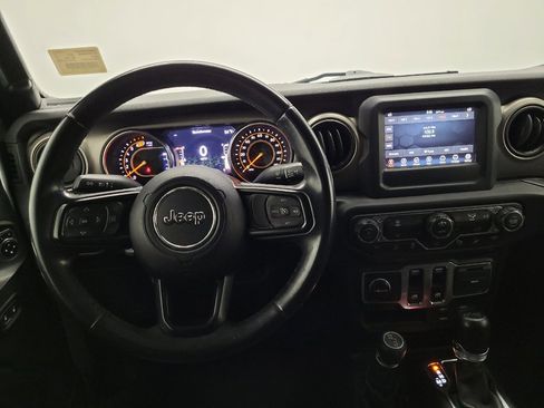 Used 2018 Jeep Wrangler Sport image 22