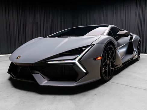 Used 2024 Lamborghini Revuelto AWD/4WD image 29