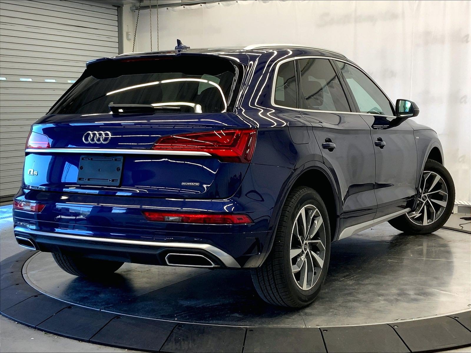 Certified 2023 Audi Q5 2.0T Premium Plus w/ Premium Plus Package AWD/4WD image 12