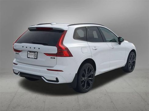 Used 2026 Volvo XC60 B5 Ultra w/ Protection Package Premier image 6
