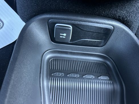 New 2026 Chrysler Voyager LX image 28