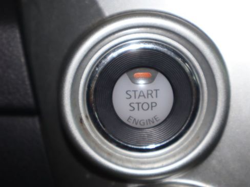 Used 2021 Nissan Titan SV w/ SV Convenience Package AWD/4WD image 25