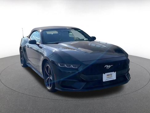 Used 2024 Ford Mustang Premium image 3