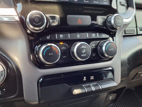 Used 2023 RAM 1500 Laramie w/ Off Road Group AWD/4WD image 9