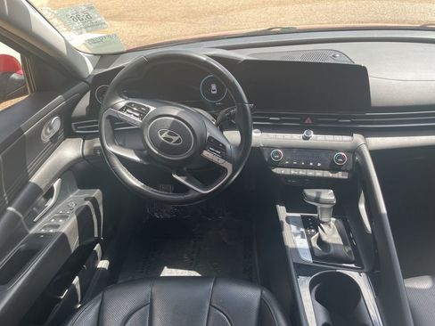 Certified 2024 Hyundai Elantra Limited image 14