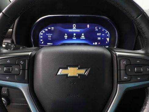 Used 2024 Chevrolet Suburban LT image 12