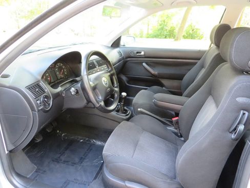 Used 2002 Volkswagen Golf 1.8T image 9