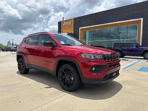 New 2026 Jeep Compass Latitude AWD/4WD image 1