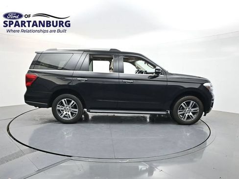 Used 2023 Ford Expedition Limited AWD/4WD image 8