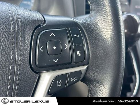Used 2020 Toyota Sienna XLE image 23