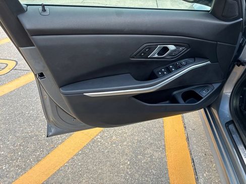 Used 2025 BMW 330i Sedan RWD image 18